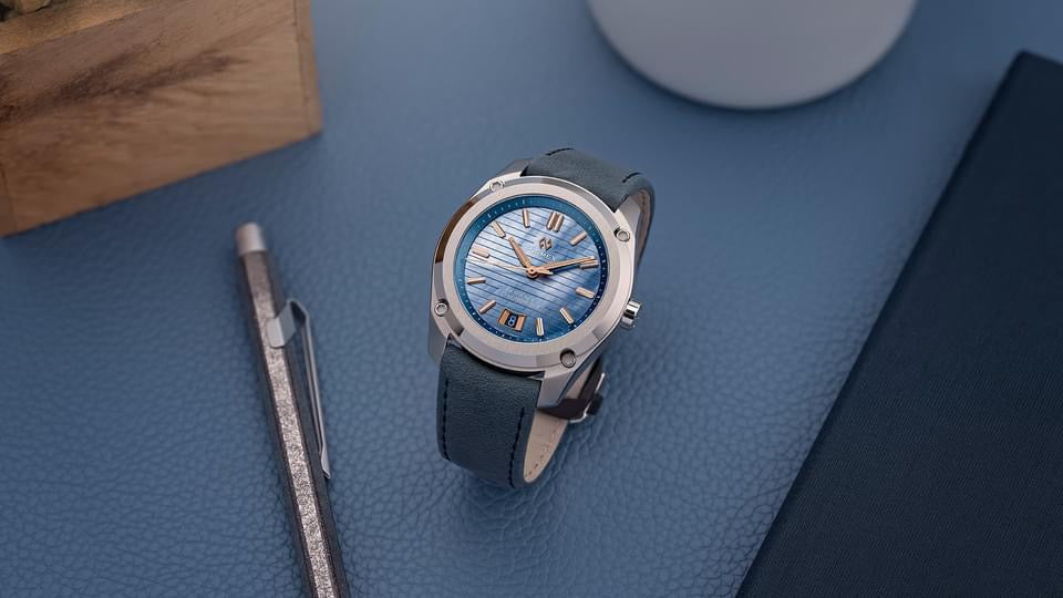 FORMEX 鋒美時 ESSENCE 39mm 自動機械錶 天空藍珍珠母貝面鋼鏈 台灣總代理公司貨