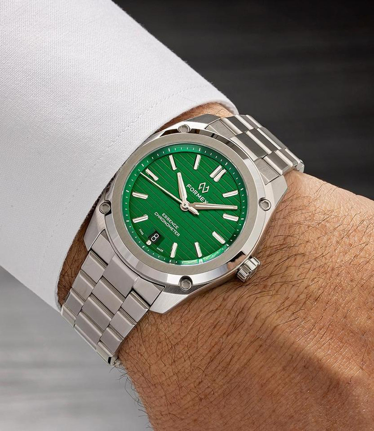FORMEX 鋒美時ESSENCE 39mm 自動機械錶綠面鋼鏈台灣總代理公司貨– 永豐